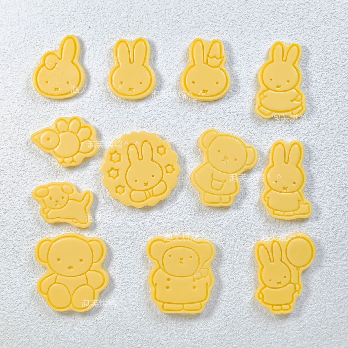 Leuke 3D Press Cookie Mold met - Baking Kitchen For Kids recensie en prijs